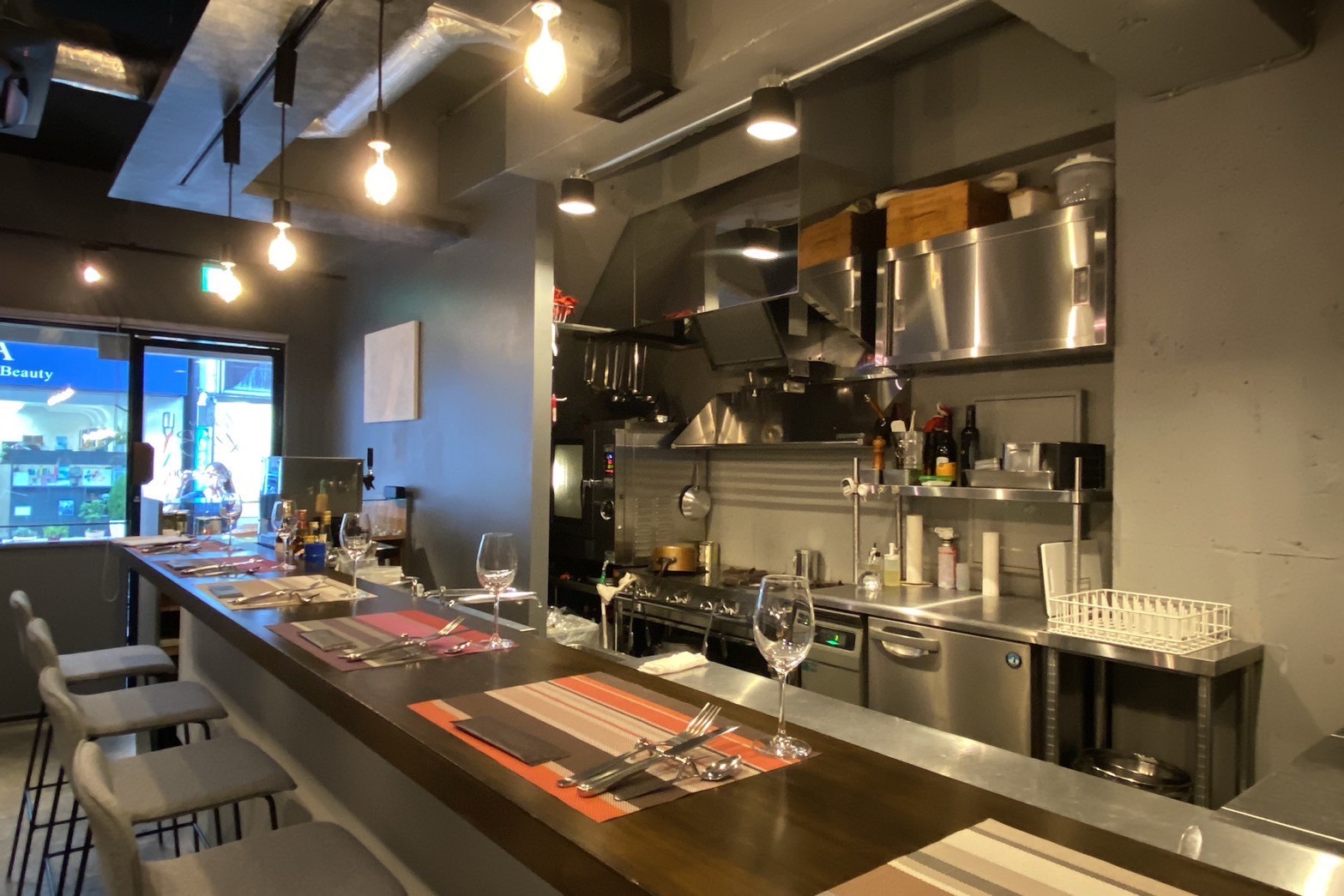 Kitchen KOBA カウンター